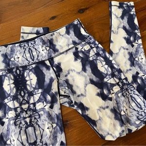 lululemon full length leggings watercolor blue pattern size 6
